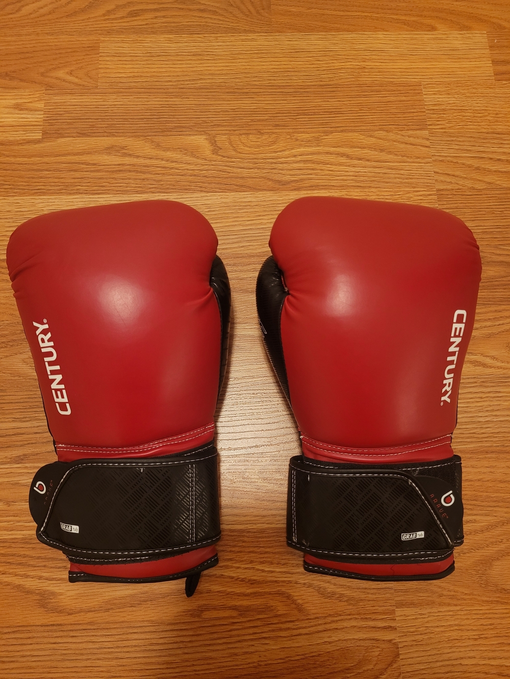 Brand New Men's Century Red Boxing Gloves 14 Oz